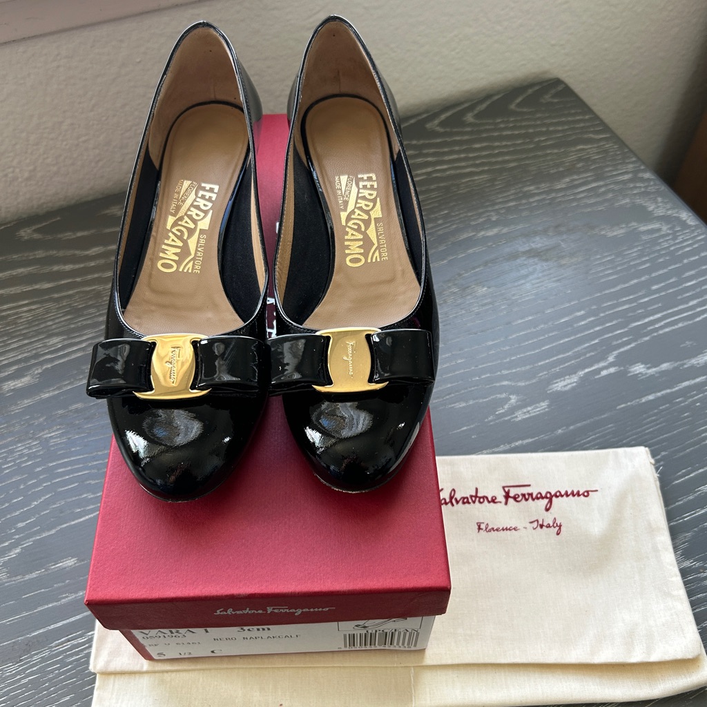 Salvatore Ferragamo Black Patent Leather Vara Bow Pumps